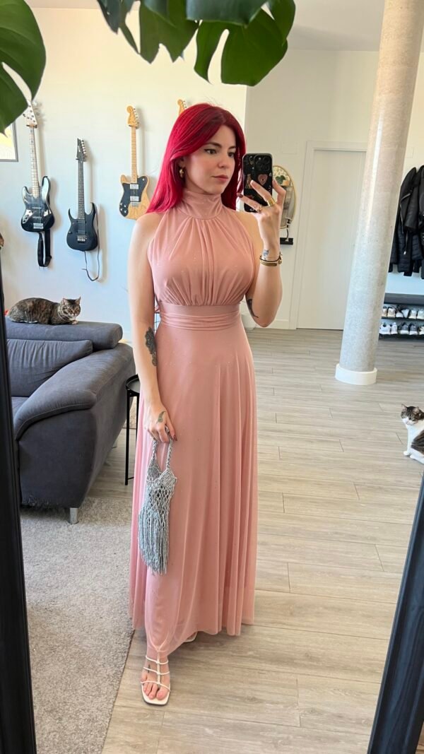 Vestido de Tul y Brillos Cuello Alto