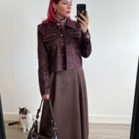 Chaqueta de Ante con Bolsillos y Botones Dorados