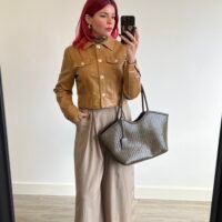 Chaqueta de Polipiel con Botones Dorados