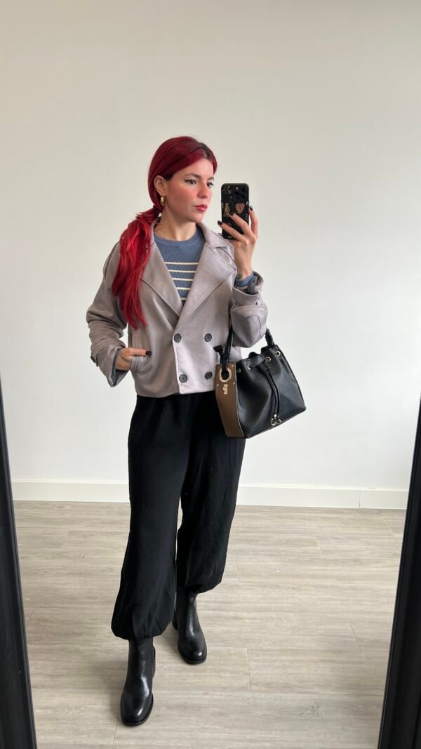 Chaqueta Corta Cruzada de Ante