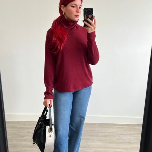 Jersey Cuello Alto Rojo Vino