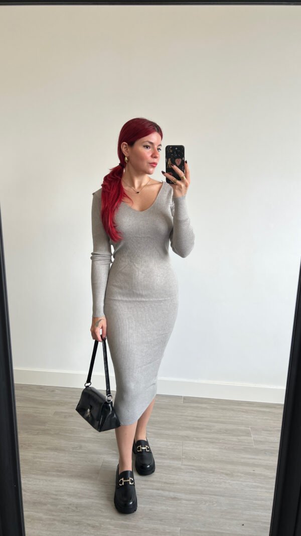 Vestido de Punto Manga Larga con Escote en la Espalda