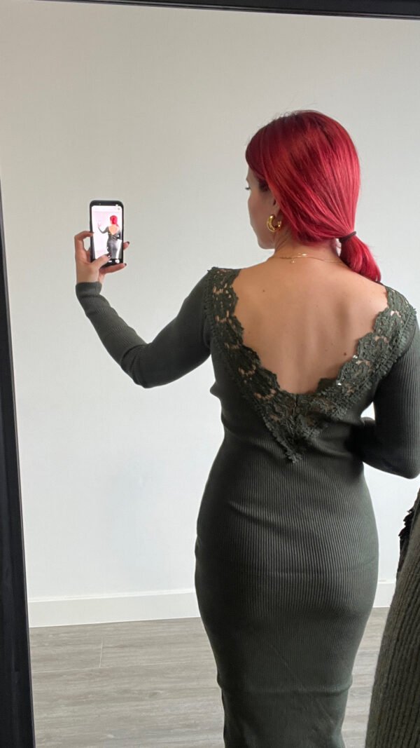 Vestido de Punto Manga Larga con Escote en la Espalda