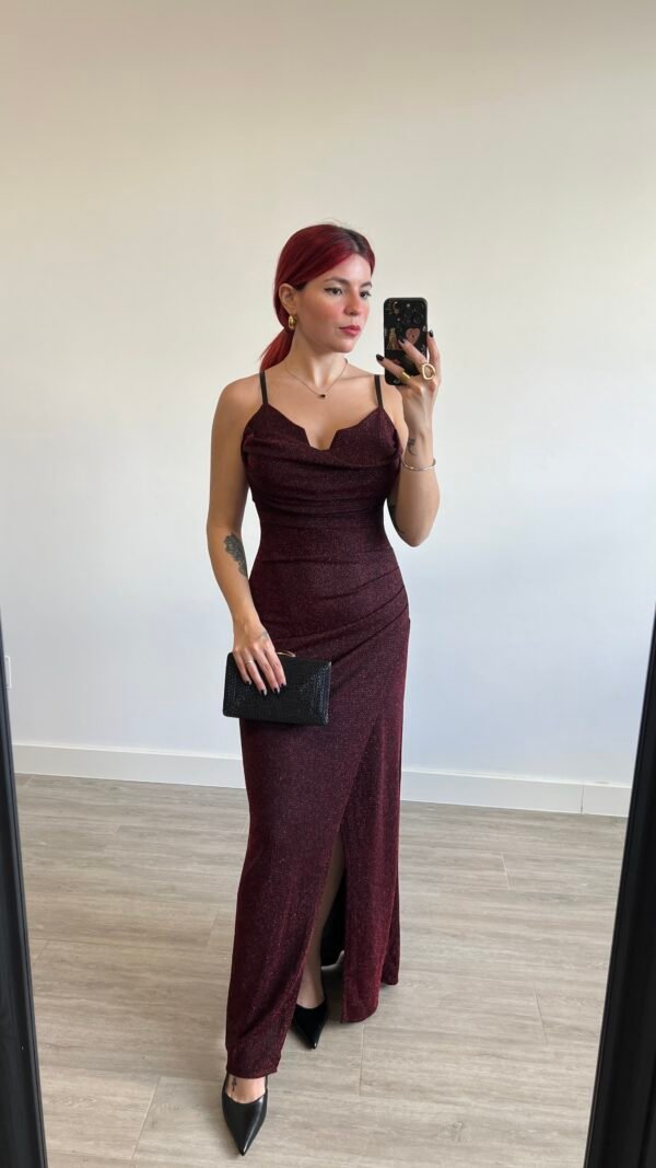 Vestido de Tirantes Rojo Vino con Brillos