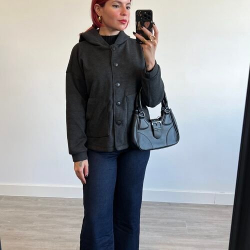 Abrigo con Gorro y Botones