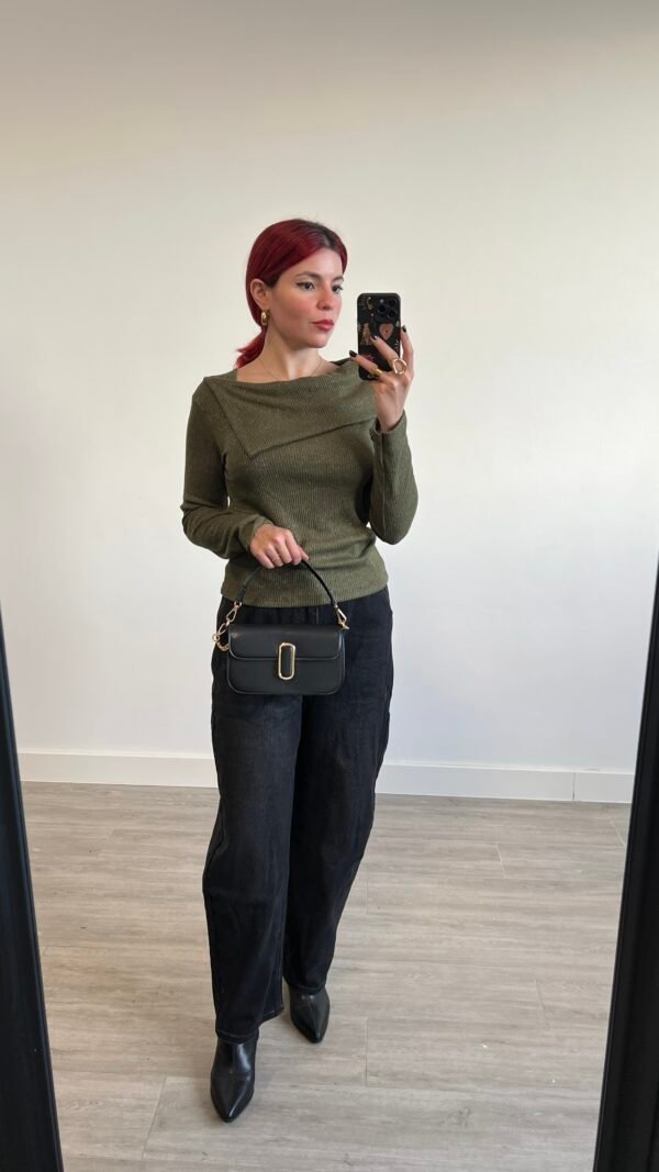 Jersey Cuello Barco Asimétrico