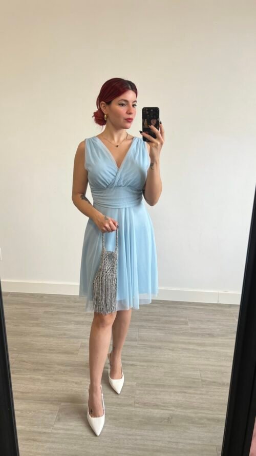 Vestido Corto de Tul con Banda en la Cintura sin Mangas