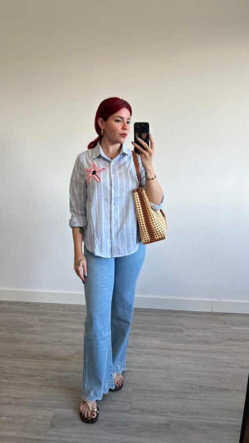 Camisa de Rayas con Bordado de Estrella