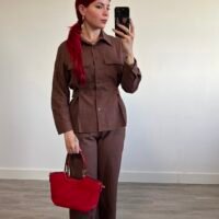 Conjunto de Blusa con Cinto Lateral y Pantalón