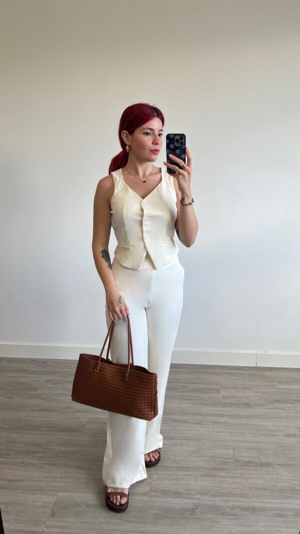 Conjunto Chaleco y Pantalón sin Fajín