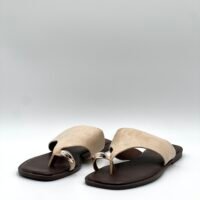 Sandalia Beige Dedo Dorado