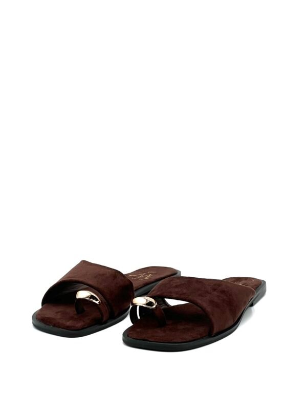 Sandalias Chocolate Estilo Pala Adorno Dorado