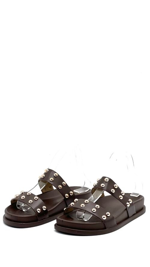 Sandalias Chocolate con Remache