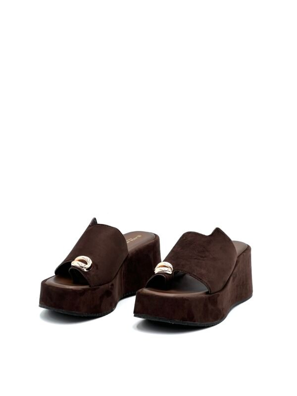 Plataformas Chocolate Descalzadas Anillo Dorado