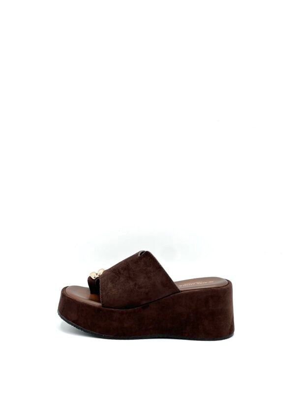 Plataformas Chocolate Descalzadas Anillo Dorado