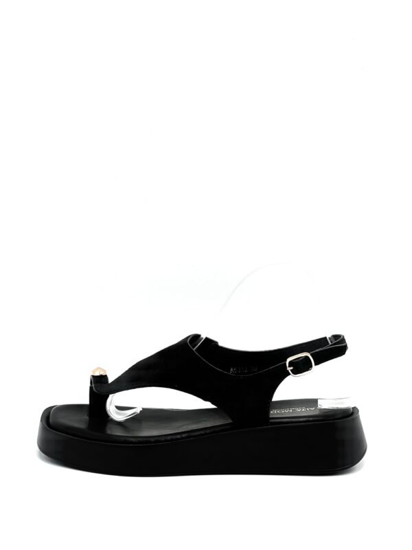 Sandalias de Plataforma Negra Anillo Dorado