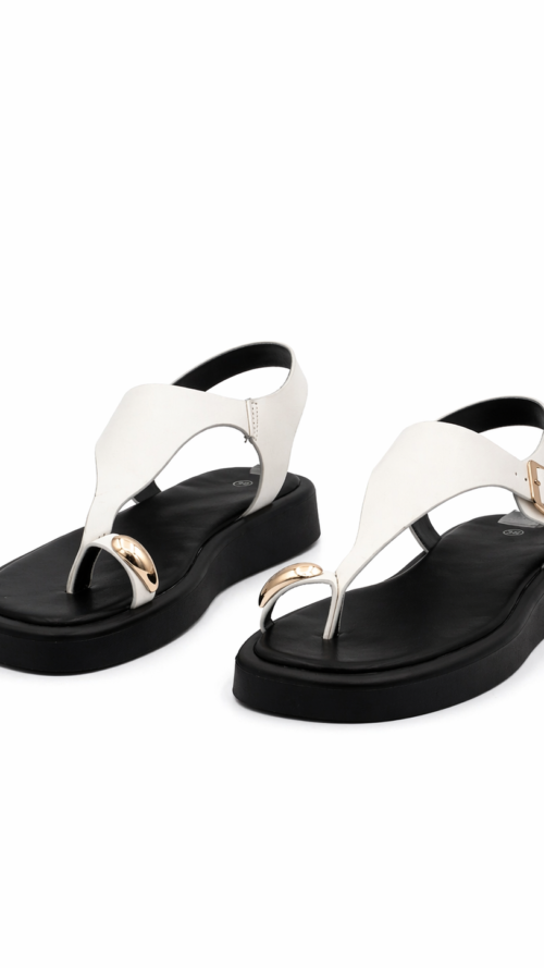 EA33B3E8-EEA7-4CBC-8EA2-EDF324D0CFA4 Sandalias Blancas con Anillo Dorado