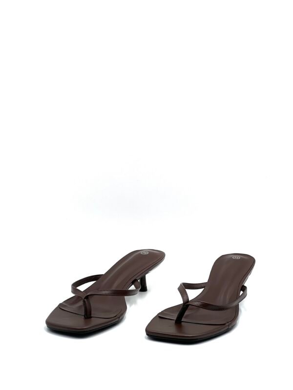 Tacones Bajos Carmelitas
