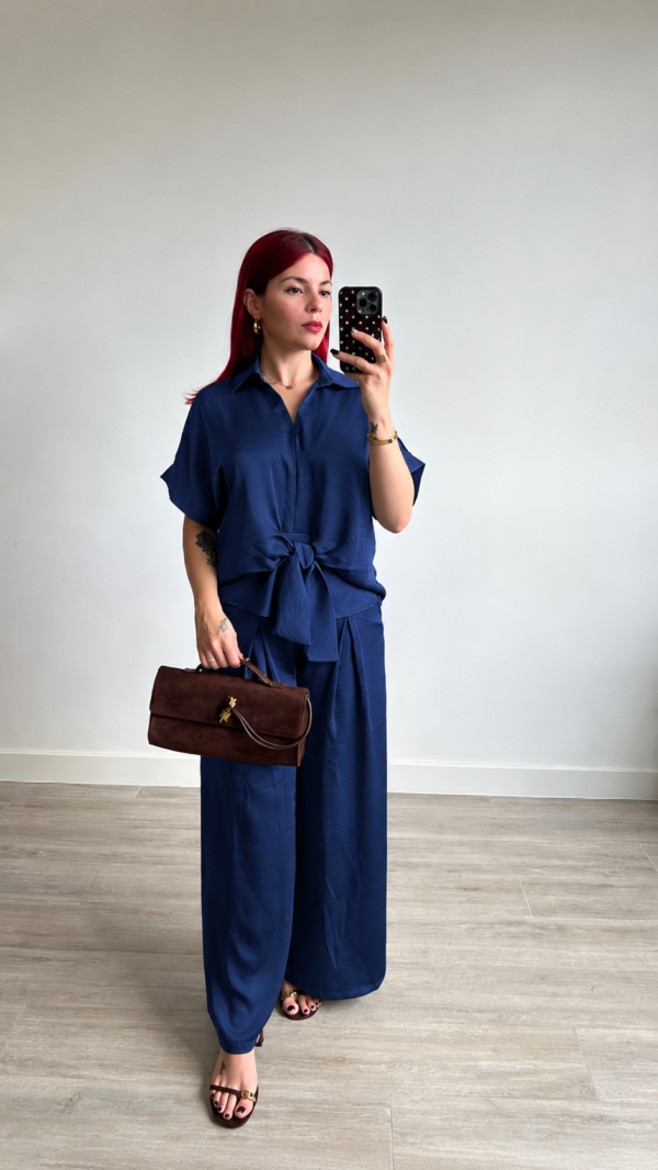 Conjunto de Pantalón y Blusa Anudado al Frente
