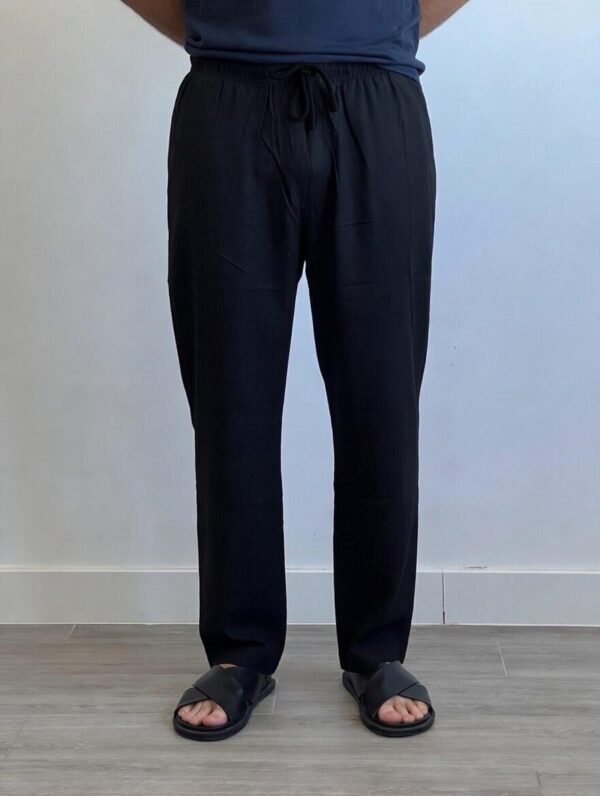 Pantalón Negro con Cordón