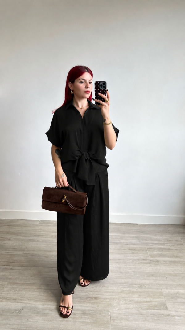 Conjunto de Pantalón y Blusa Anudado al Frente