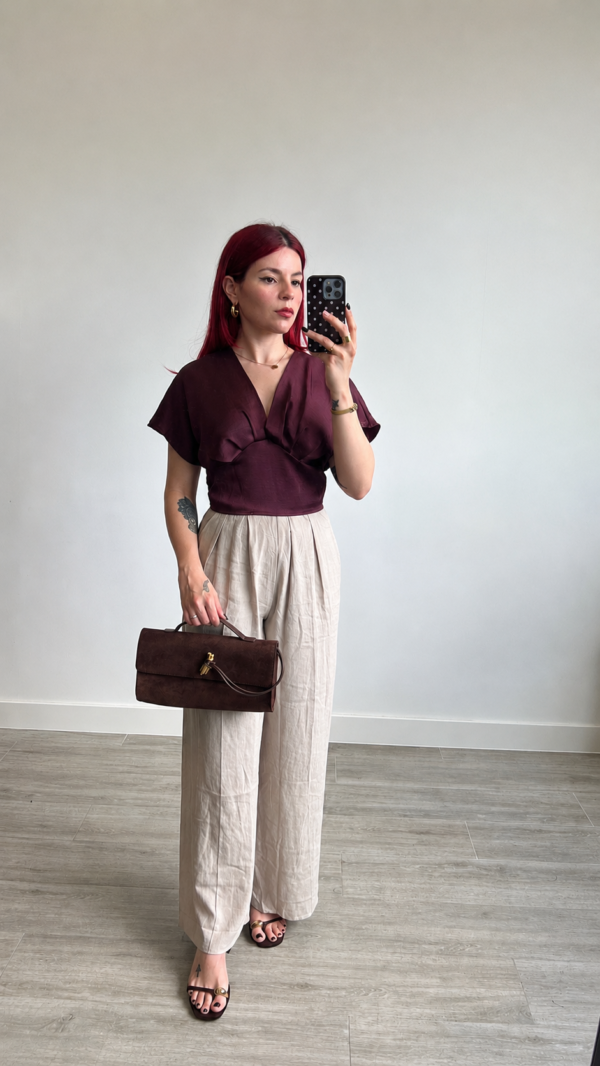 Pantalón con Tachones Beige