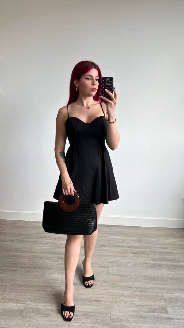 Vestido Tirantes Escote Corazón