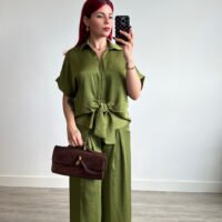 Conjunto de Pantalón y Blusa Anudado al Frente