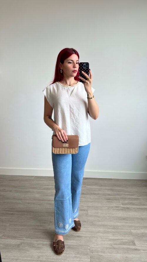 Blusa Cuello con Vivo de Brillo