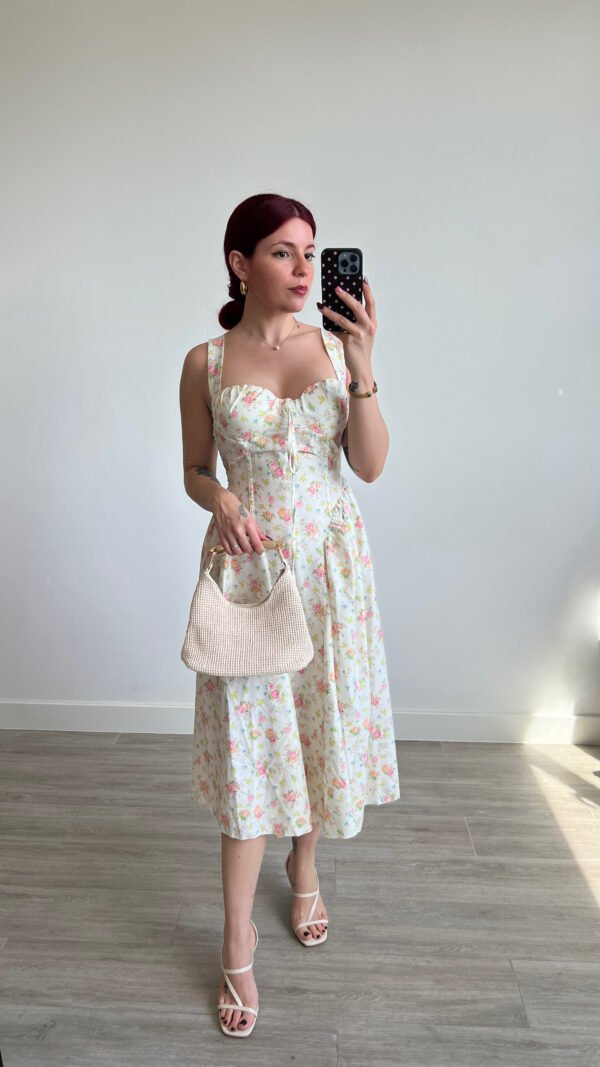 Vestido Estampado de Flores Escote Corazón Tirante Ancho