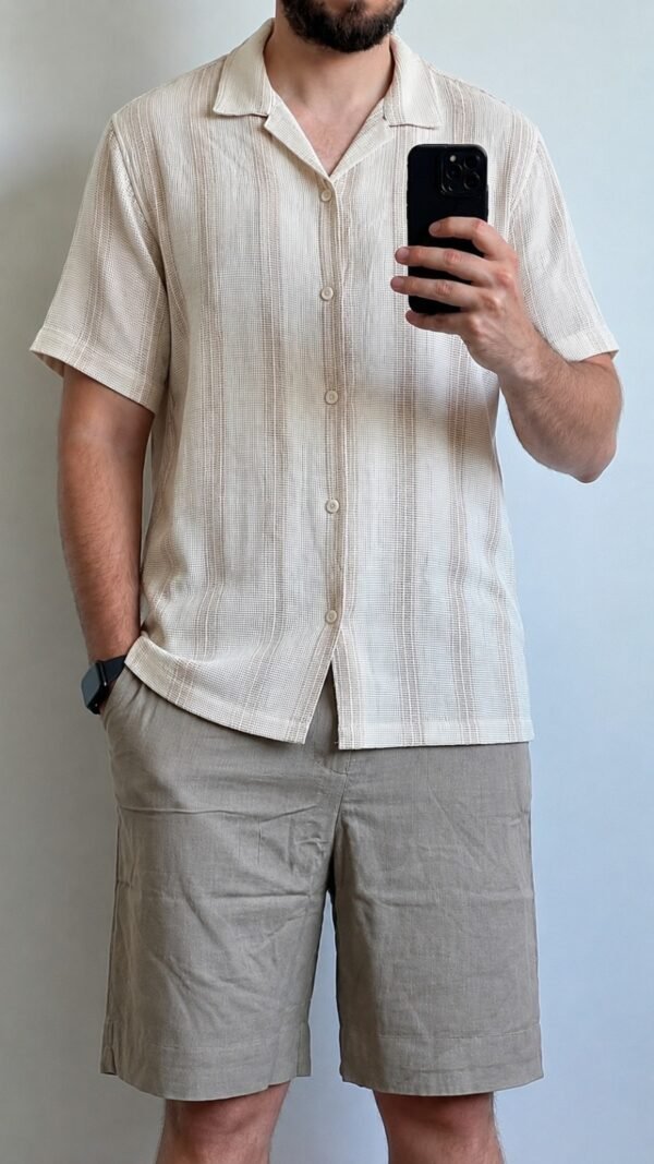 Camisa Tejida de Rayas Beige