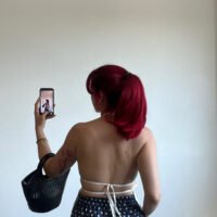Blusa Cuello Halter de Espalda Afuera