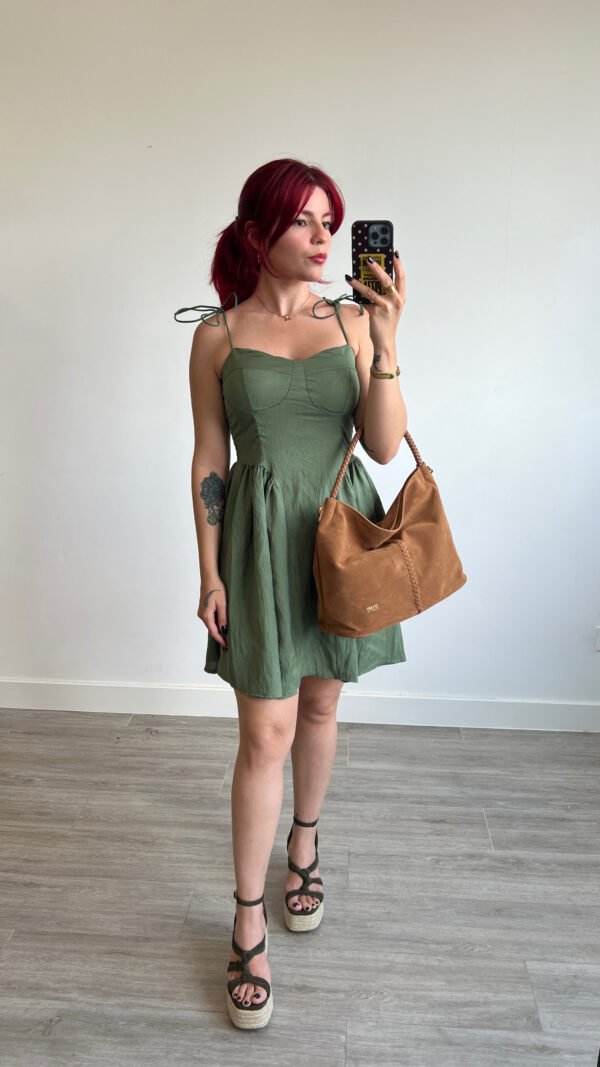 Vestido Corto Escote Corazón