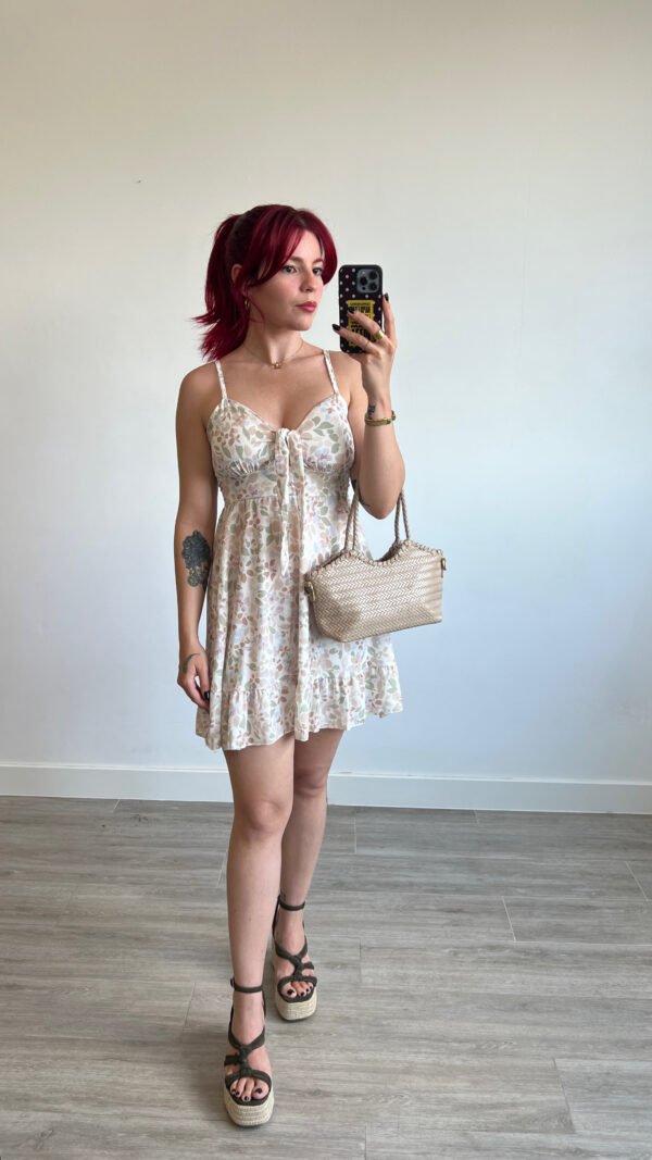 Vestido de Tirantes Anudado en el Escote