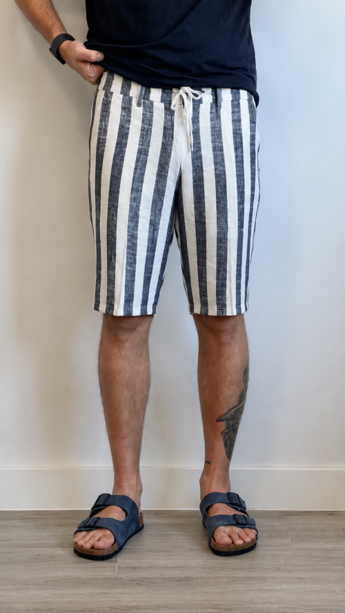 Short Rayas Azul y Blanco