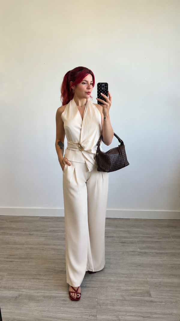 Conjunto Pantalón de Pliegues y Blusa Joya