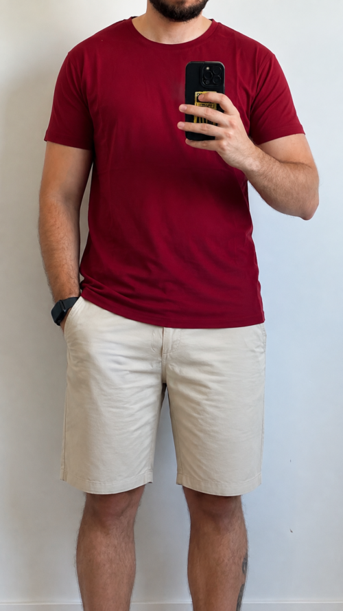 C09C710D-76B4-4AFD-932A-3097BDA476D5 Camiseta Básica Rojo Vino