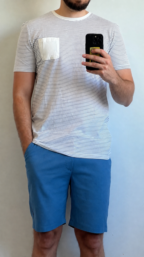 E052AB12-0A85-41F8-81AE-7EC5482D9302 Camiseta Blanca de Rayas