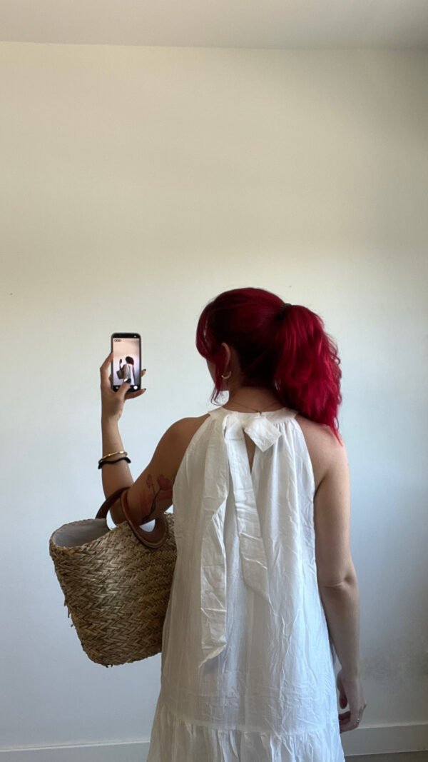 Vestido Cuello Halter con Bajo Bordado