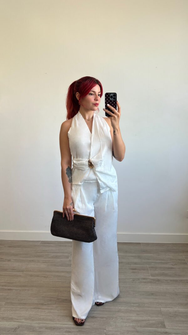 Conjunto Pantalón de Pliegues y Blusa Joya