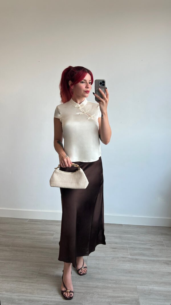 Blusa Cuello y Abotonadura China