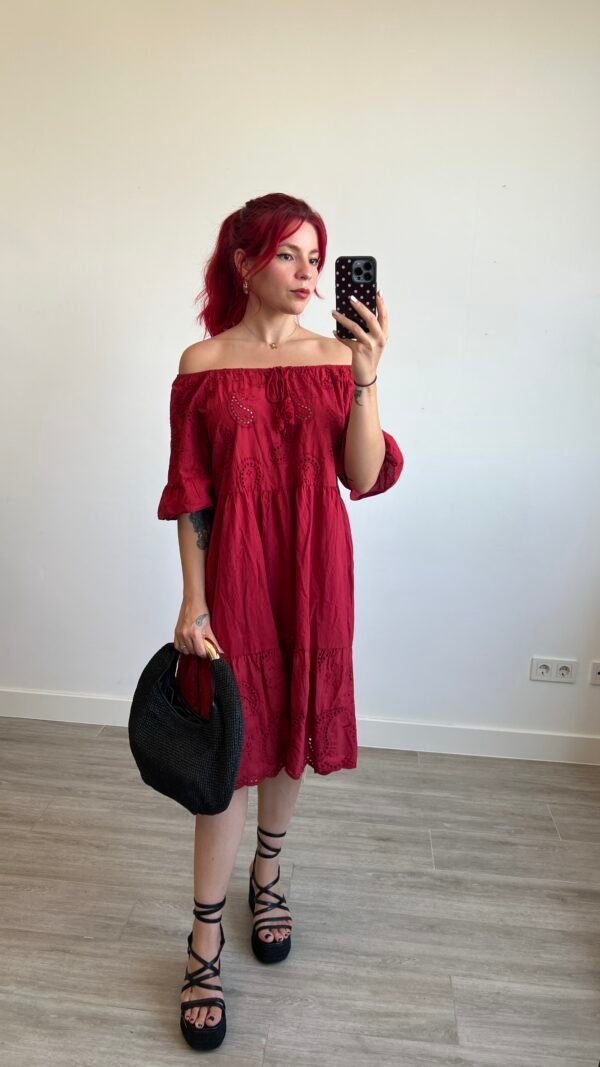 Vestido Tira Bordada con Mangas