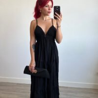 Vestido con Adorno en el Escote