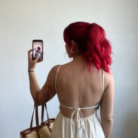 Vestido con Adorno en el Escote
